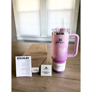 Stanley Valentine's Day 30 oz Stainless Steel H2.0 Flowstate Quencher Tumbler